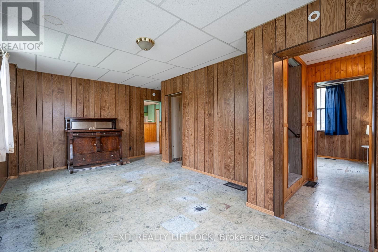 25 KING STREET WEST Image 9