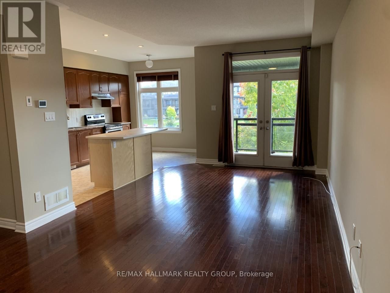 240 LEATHER LEAF TERRACE Image 10