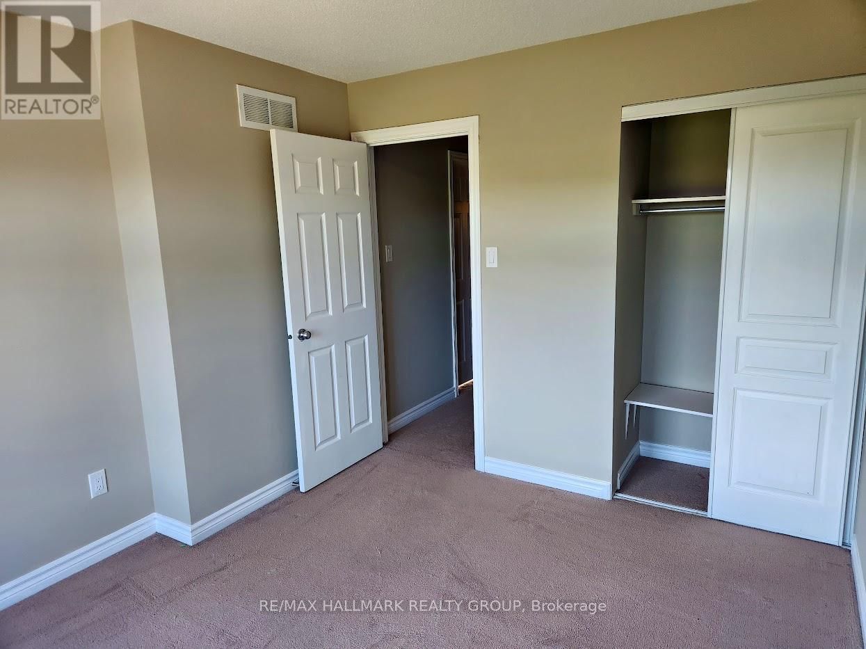 240 LEATHER LEAF TERRACE Image 34