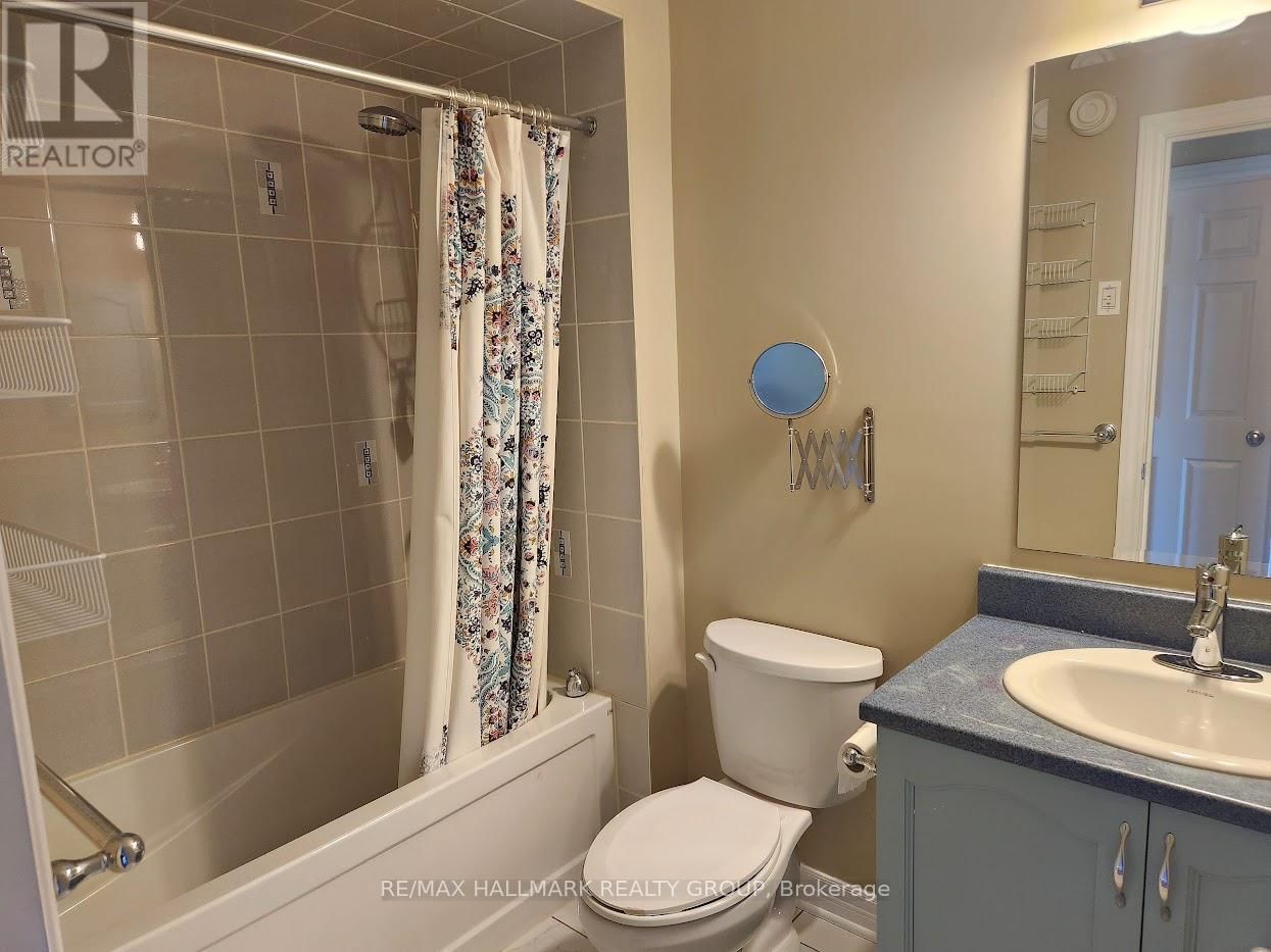 240 LEATHER LEAF TERRACE Image 35