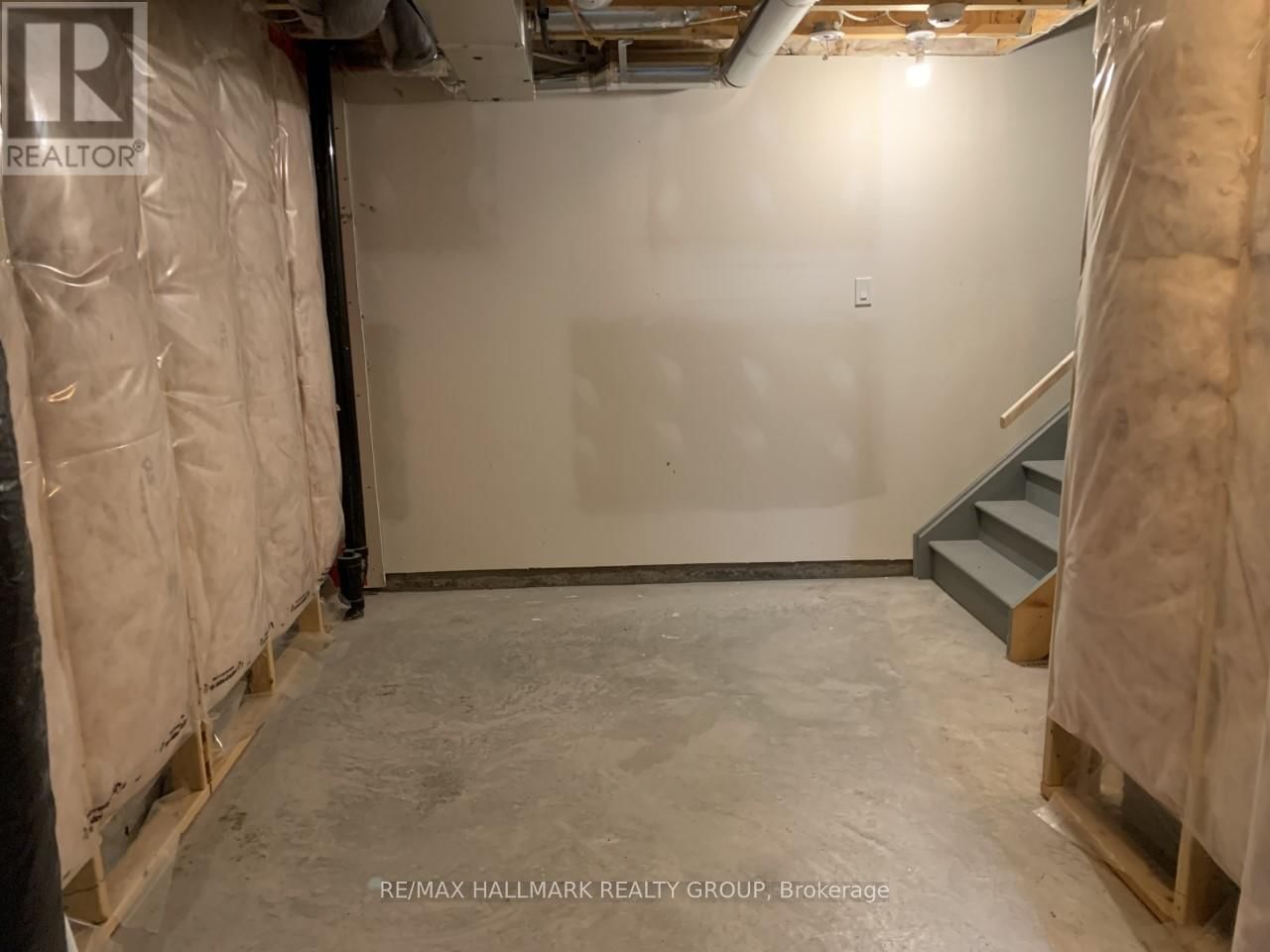 240 LEATHER LEAF TERRACE Image 42