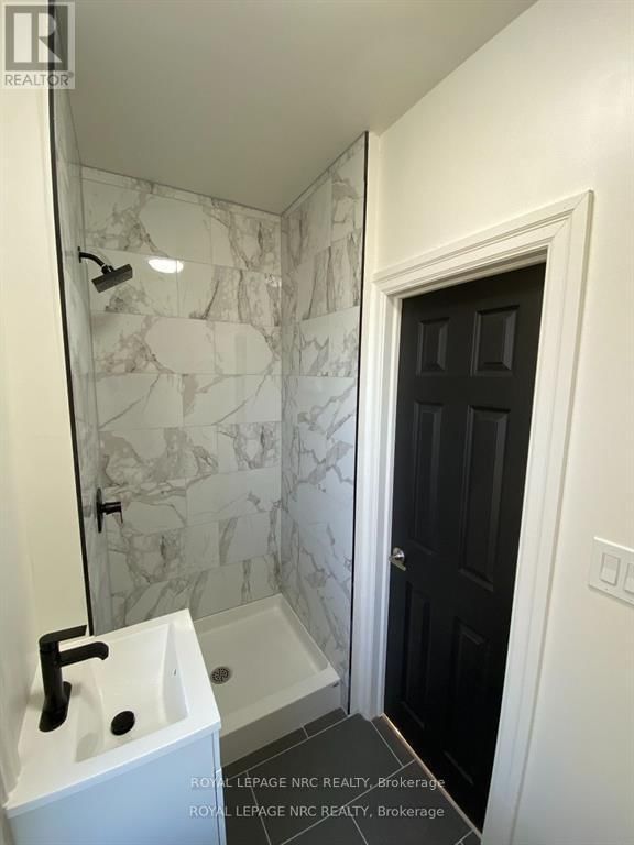 4768 CRYSLER AVENUE Image 20