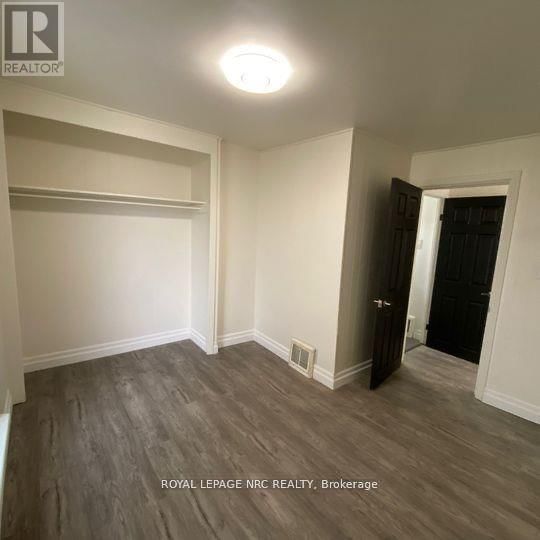 4768 CRYSLER AVENUE Image 25