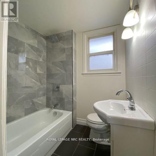 4768 CRYSLER AVENUE Image 26