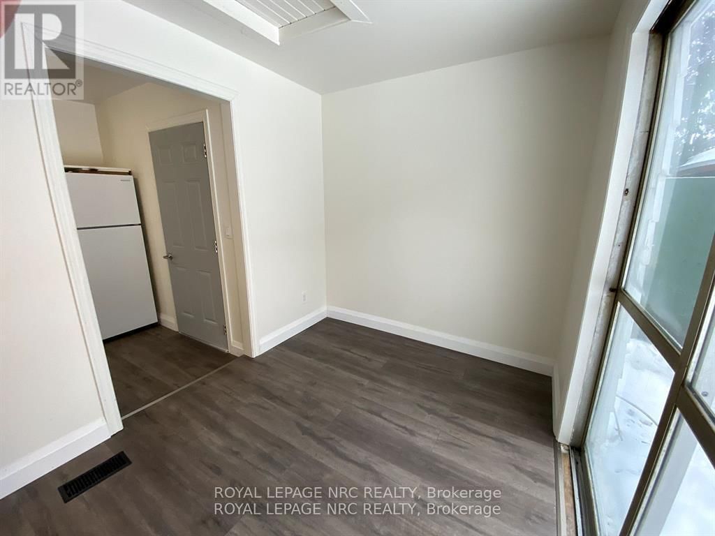 4768 CRYSLER AVENUE Image 28