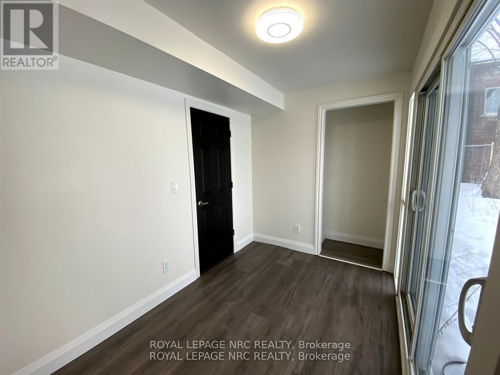 4768 CRYSLER AVENUE Image 35