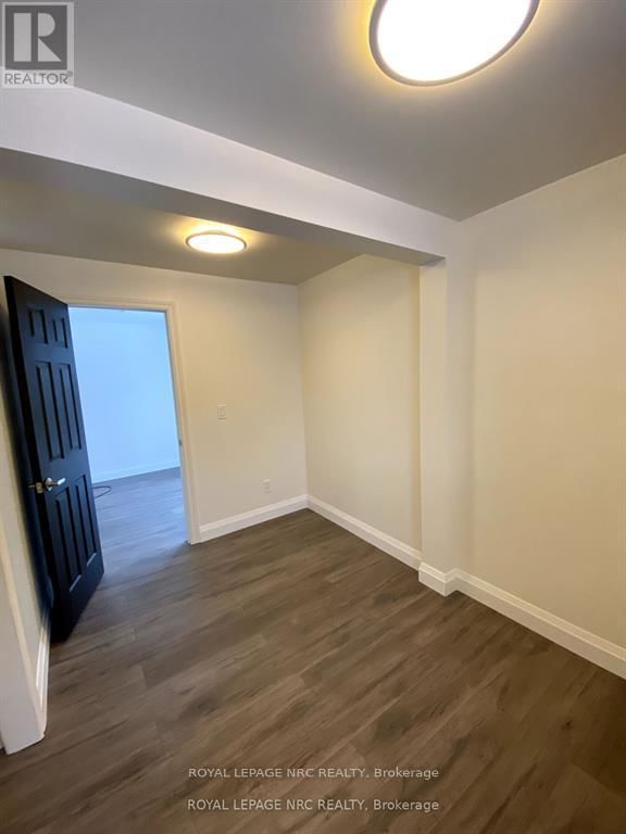 4768 CRYSLER AVENUE Image 38