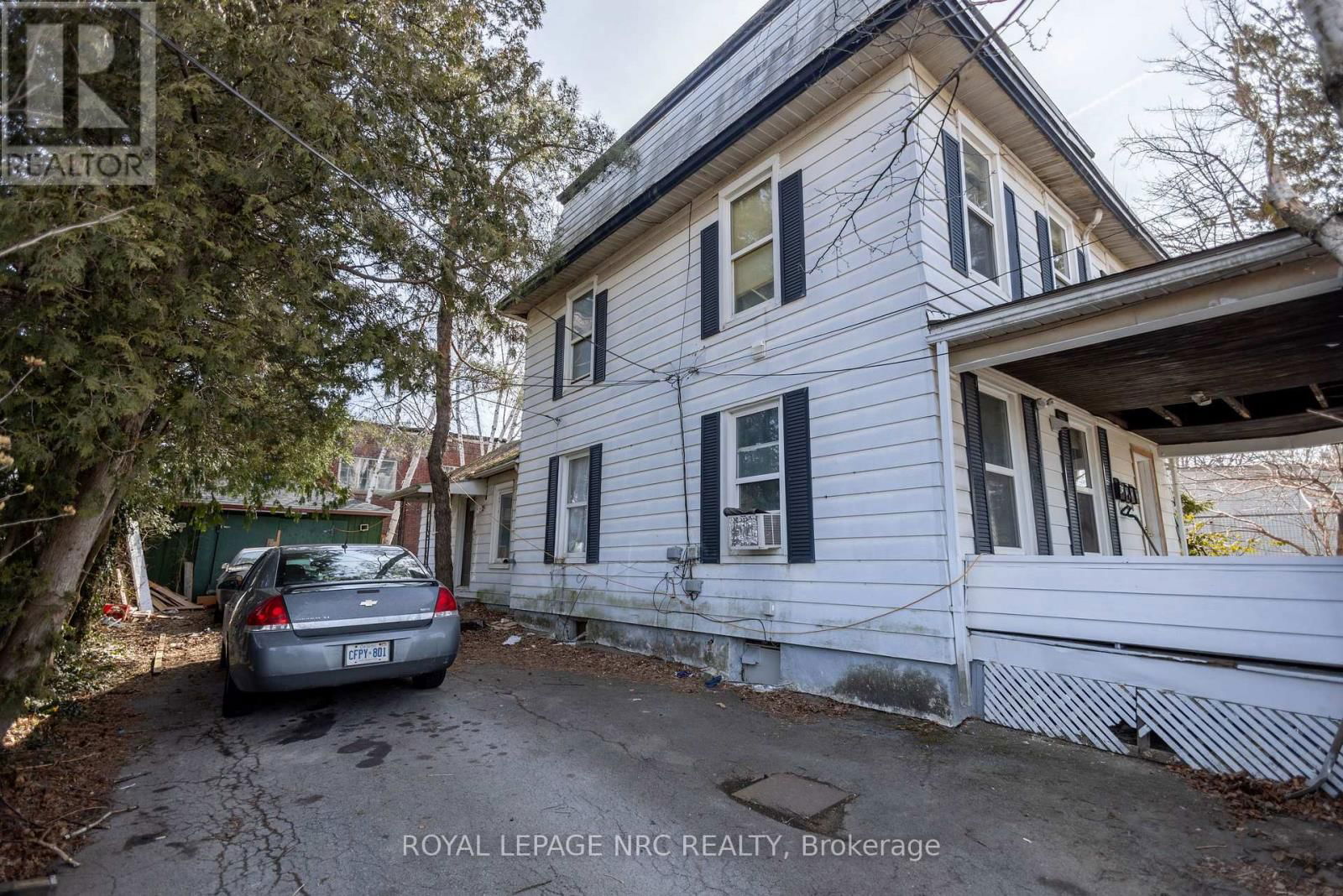 4768 CRYSLER AVENUE Image 5
