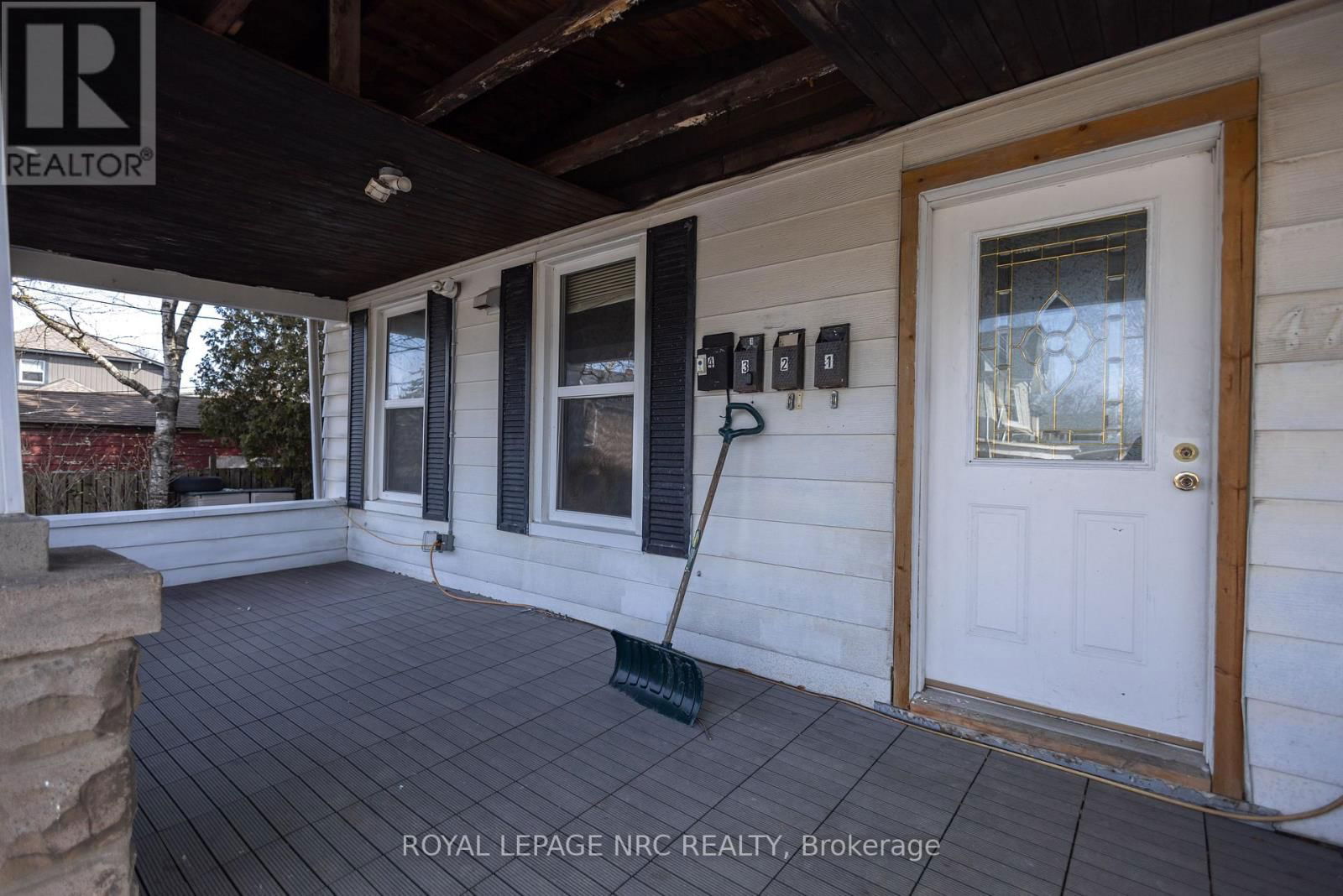 4768 CRYSLER AVENUE Image 9