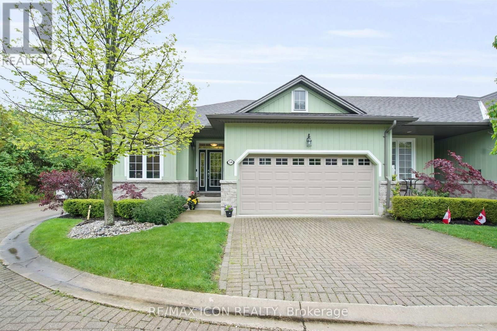 34 OAKWOOD LINKS LANE Image 1
