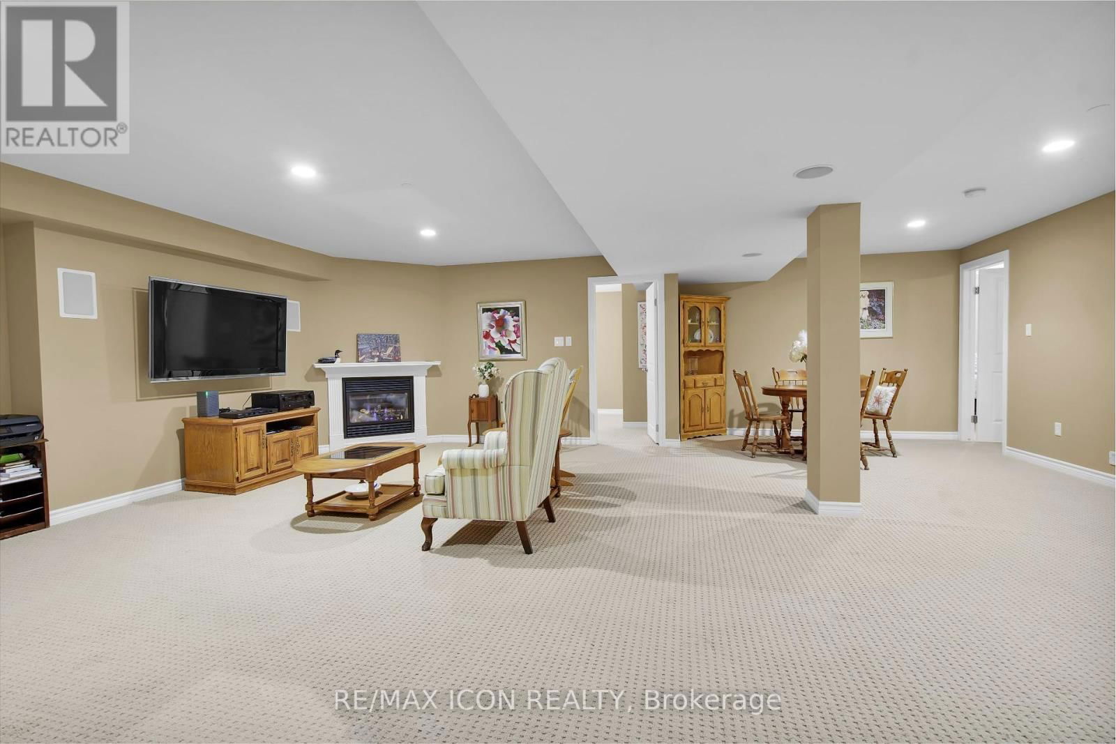 34 OAKWOOD LINKS LANE Image 27