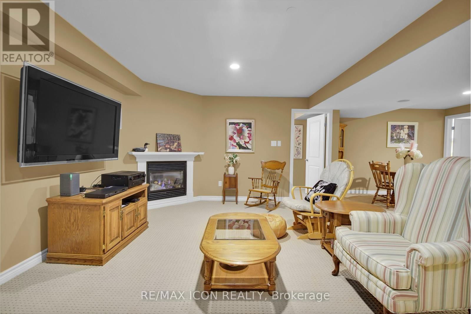 34 OAKWOOD LINKS LANE Image 29