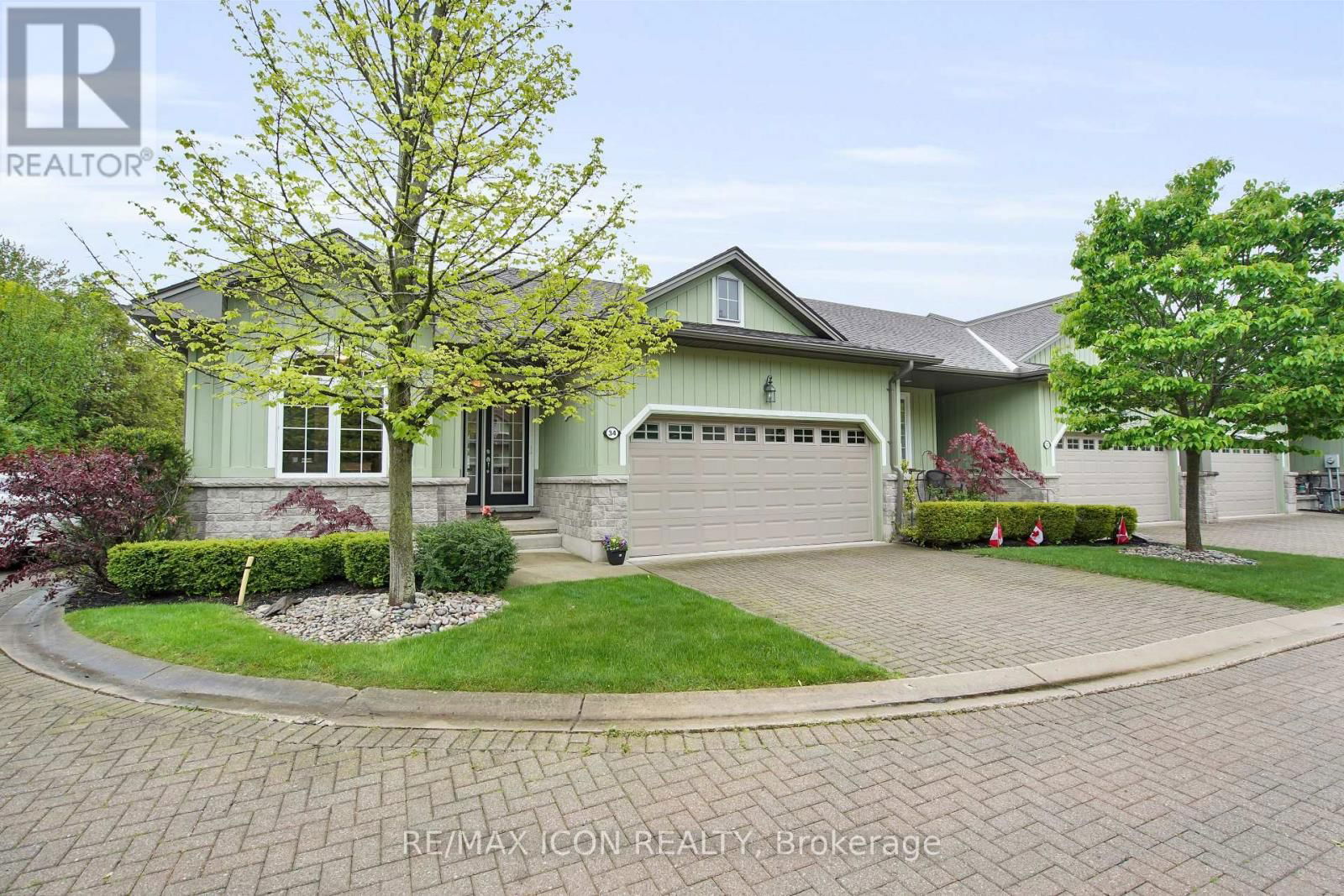 34 OAKWOOD LINKS LANE Image 3