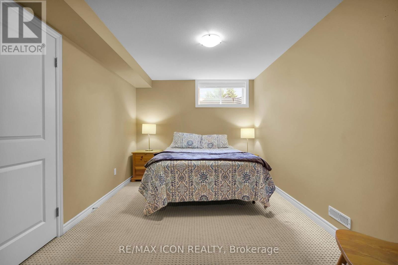 34 OAKWOOD LINKS LANE Image 36