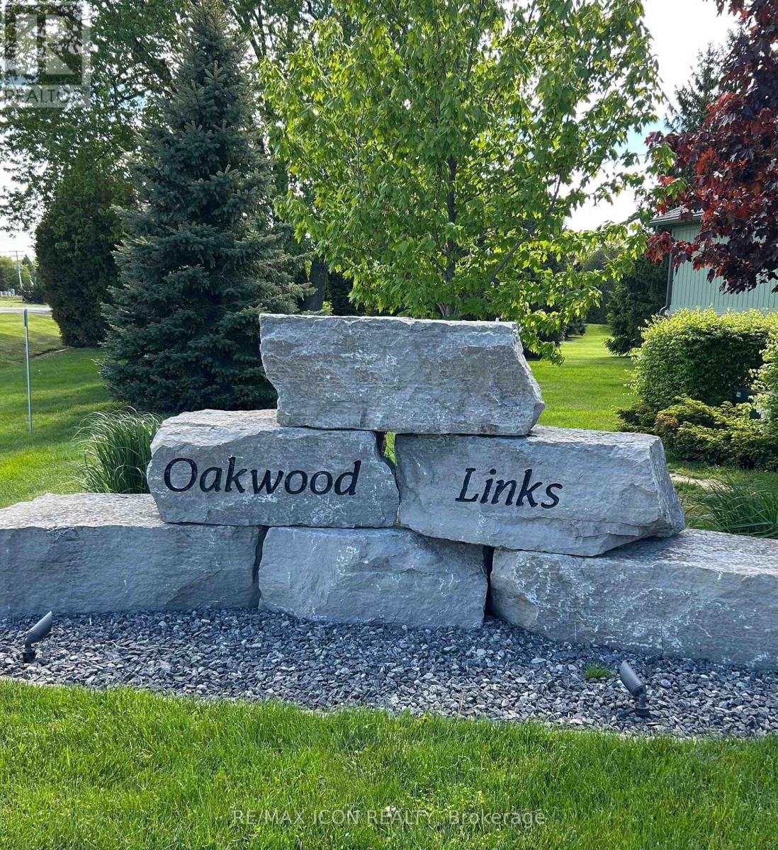 34 OAKWOOD LINKS LANE Image 48