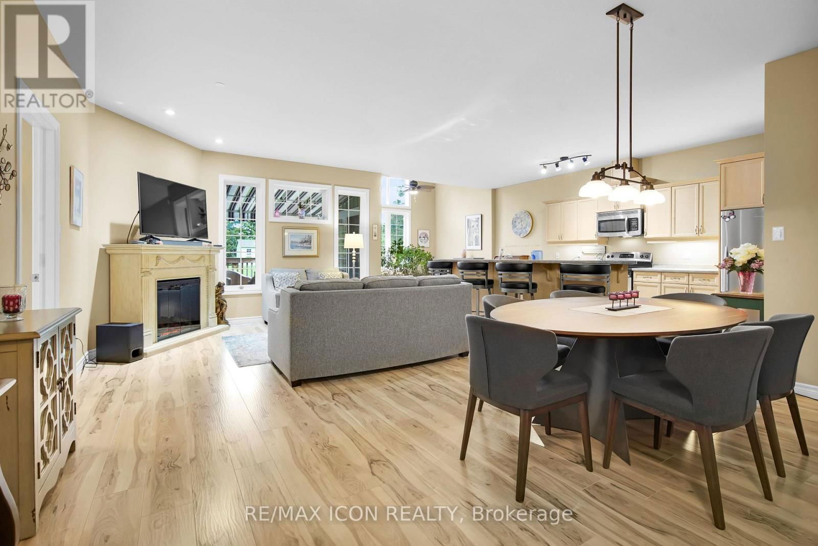 34 OAKWOOD LINKS LANE Image 6