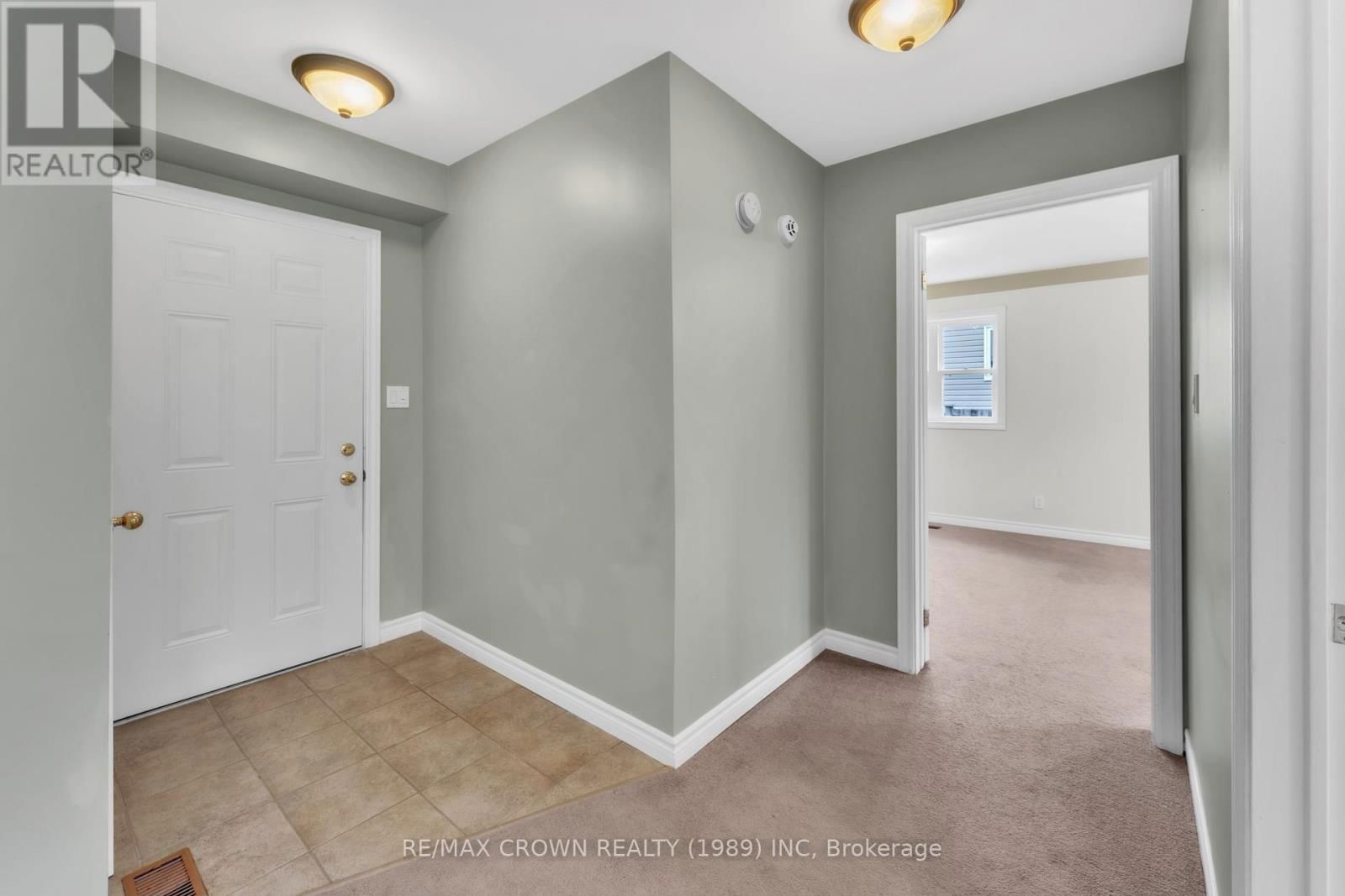 293 OSPREY CRESCENT Image 12