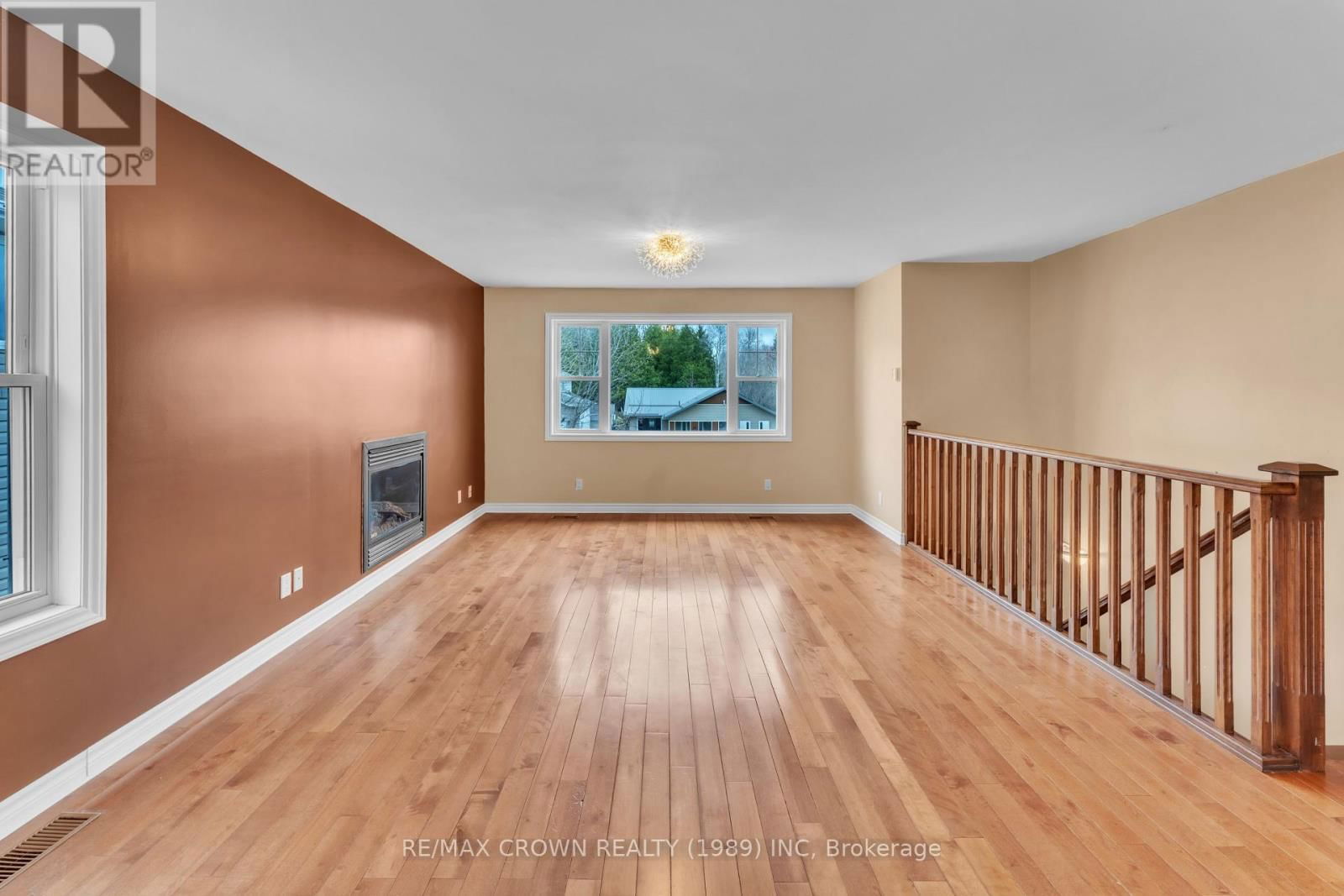 293 OSPREY CRESCENT Image 18