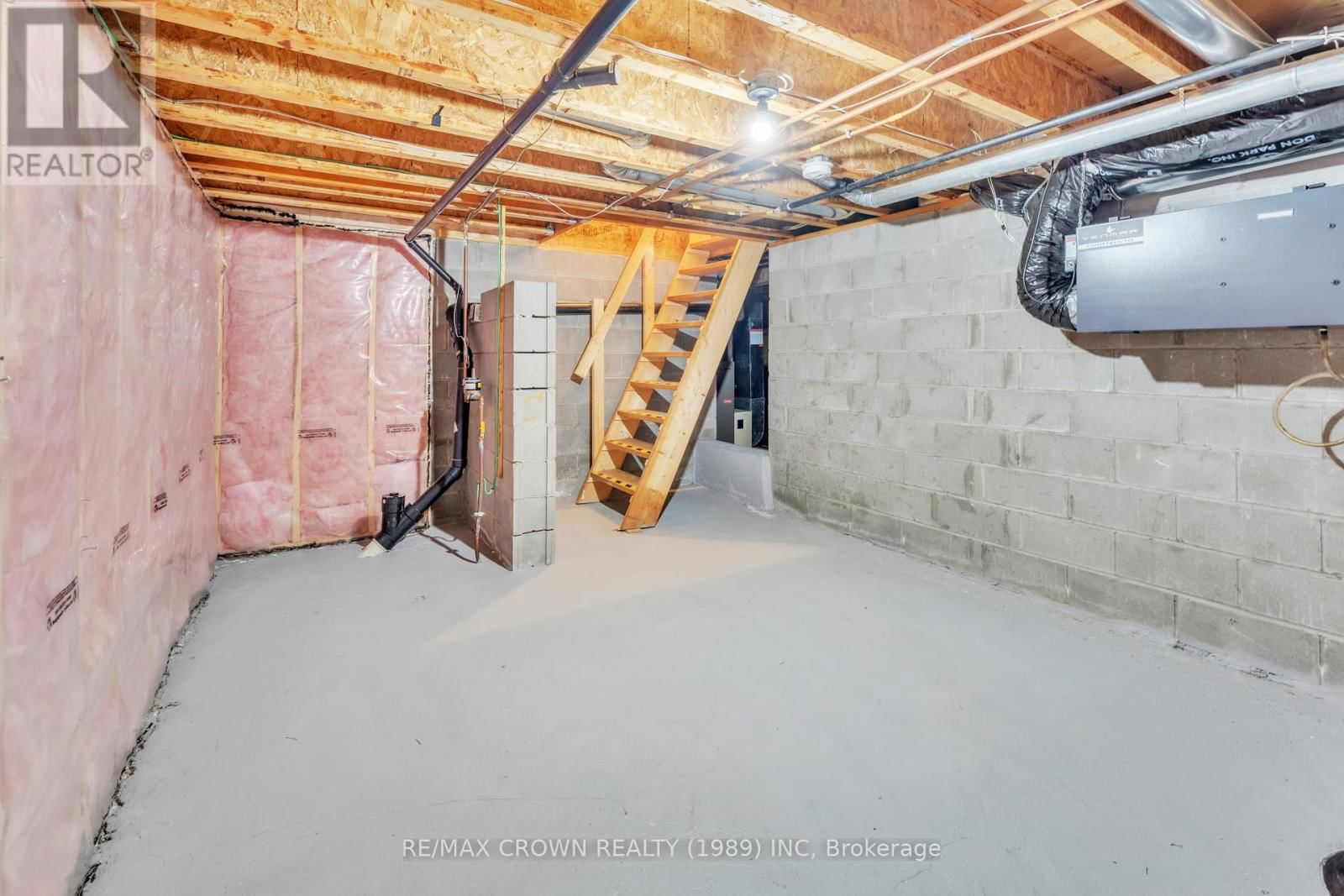 293 OSPREY CRESCENT Image 39