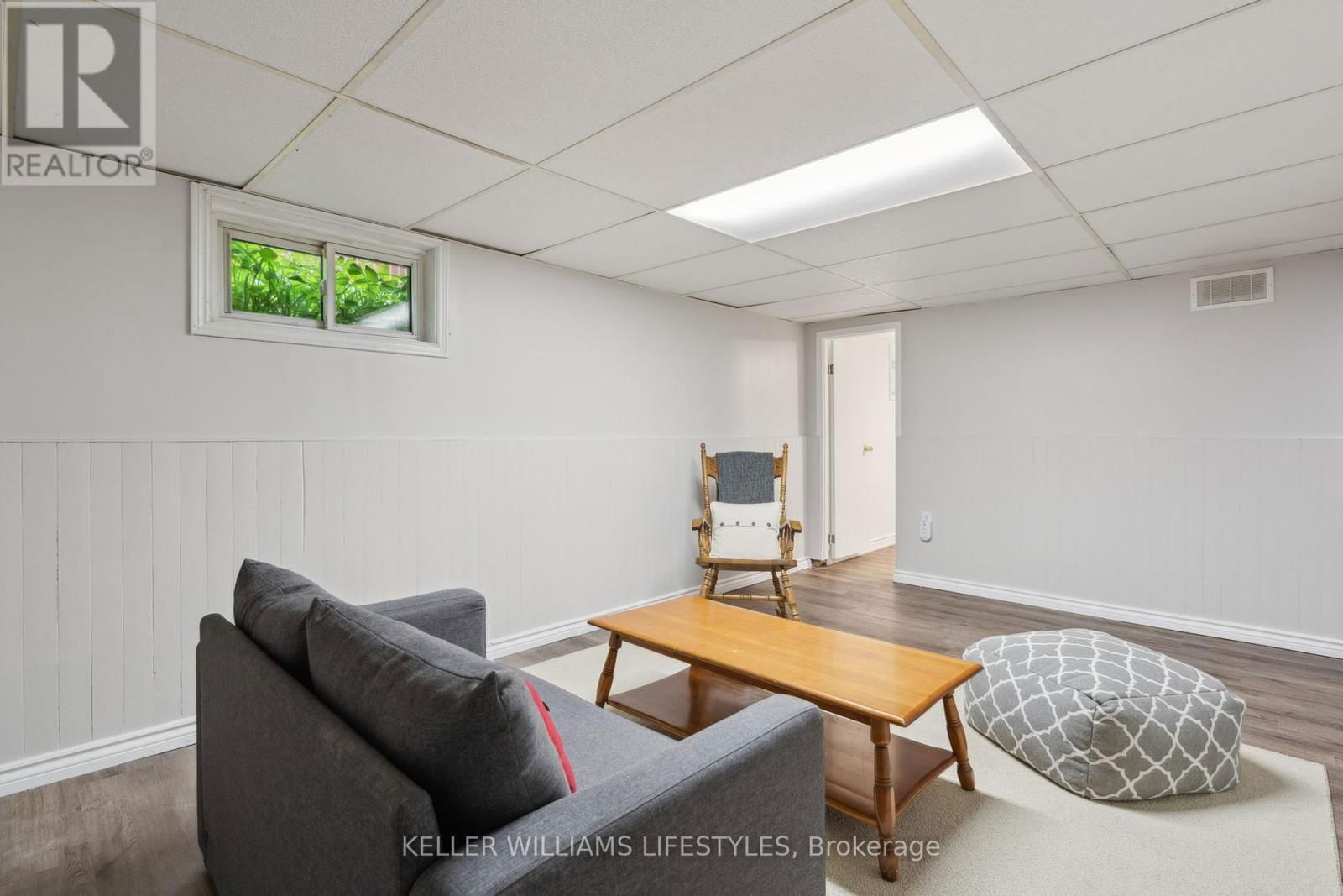 381 AVONDALE ROAD Image 24