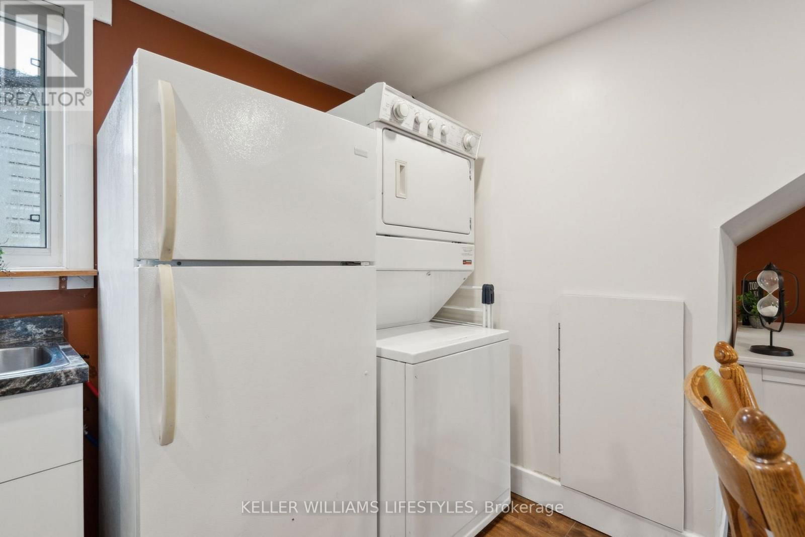 381 AVONDALE ROAD Image 39