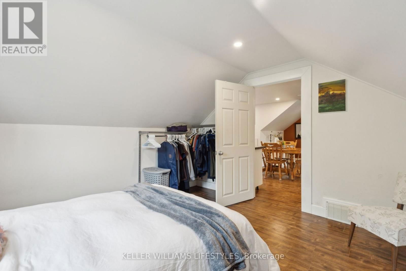 381 AVONDALE ROAD Image 42