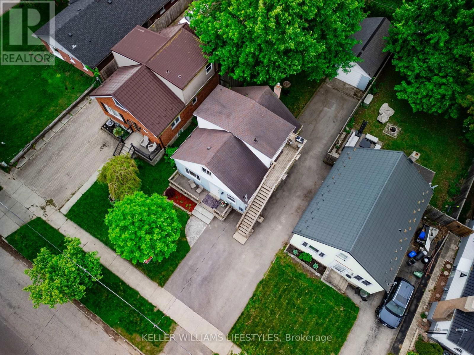 381 AVONDALE ROAD Image 47