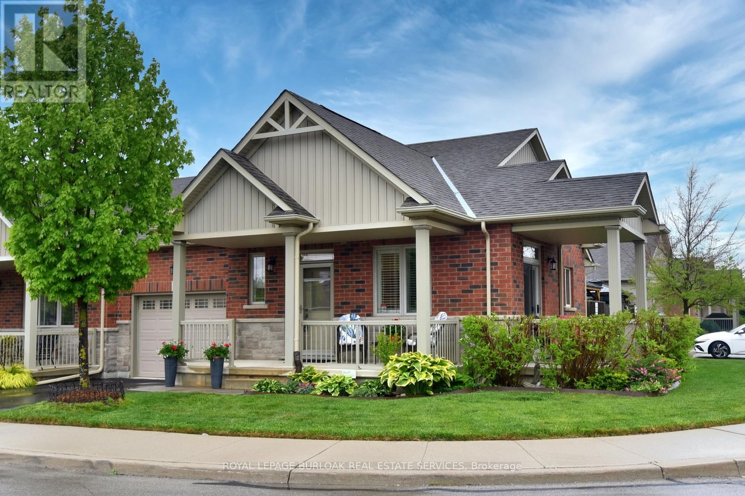 11 ECKER LANE Image 1