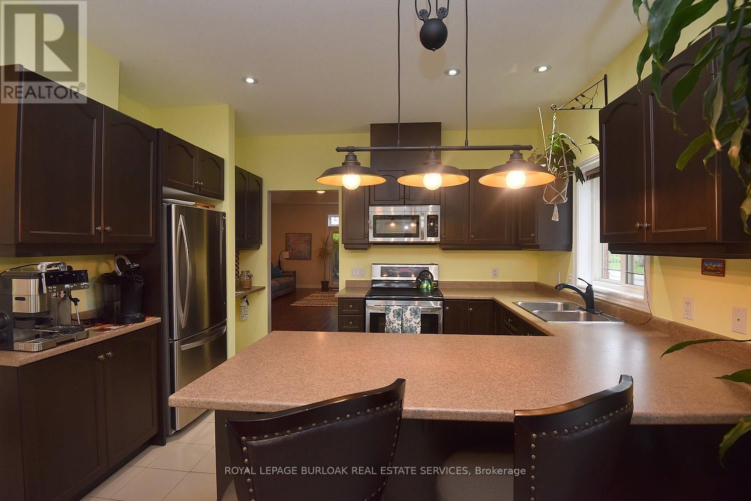 11 ECKER LANE Image 17
