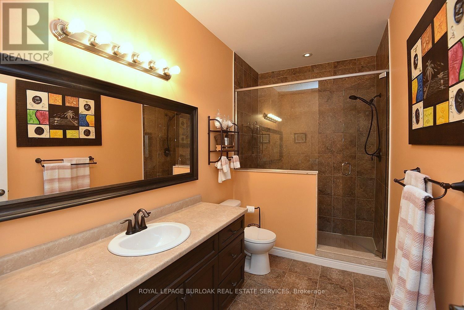 11 ECKER LANE Image 23