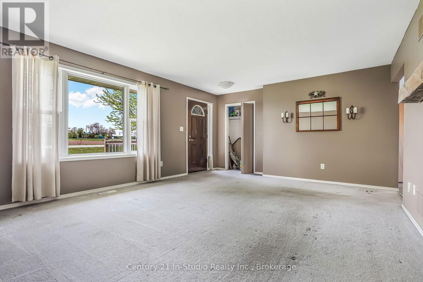 311817 GREY ROAD 8 Image 17