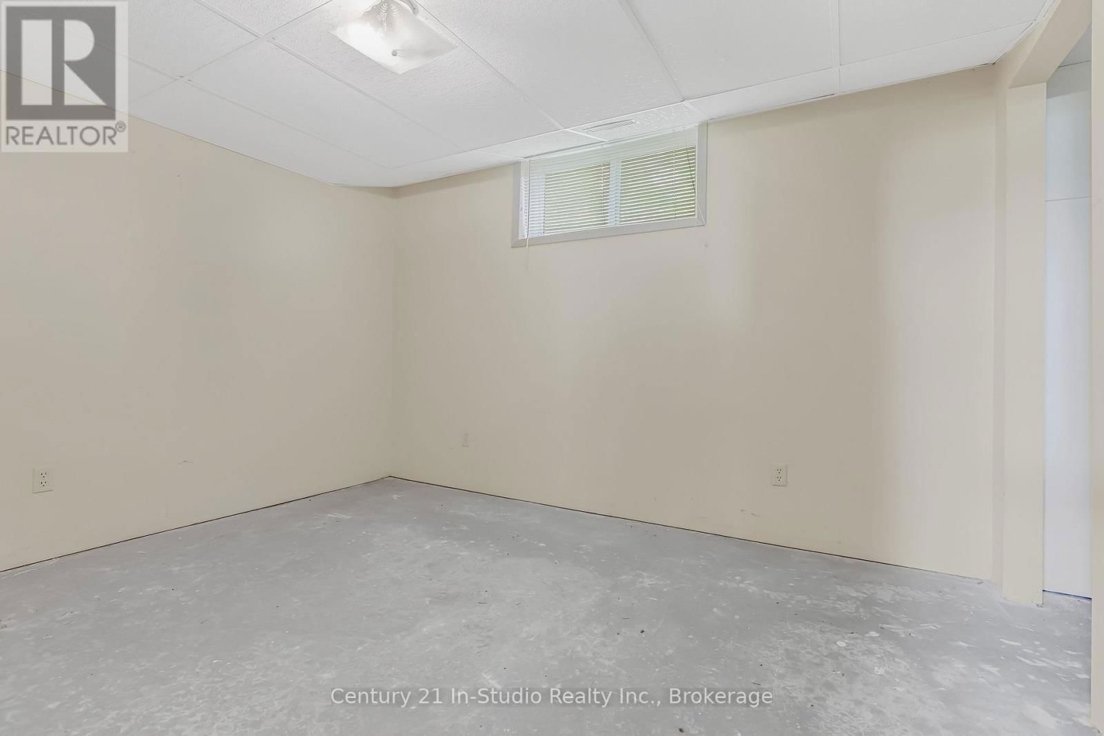 311817 GREY ROAD 8 Image 33