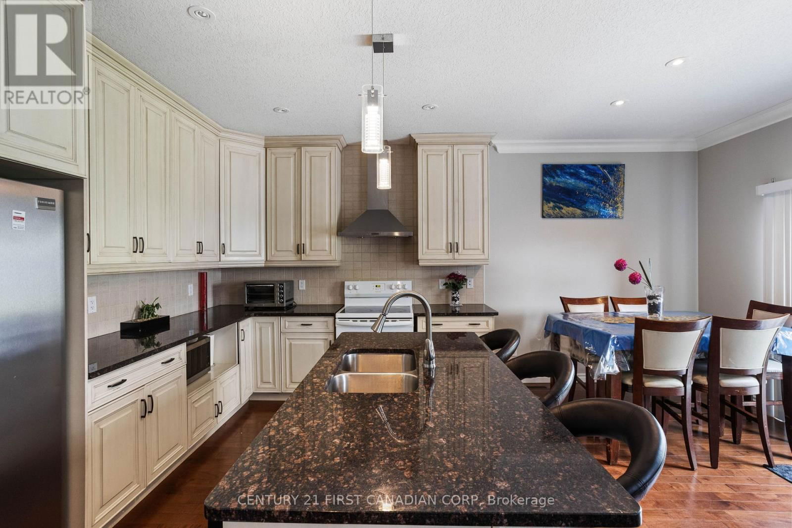 6621 NAVIN CRESCENT Image 14