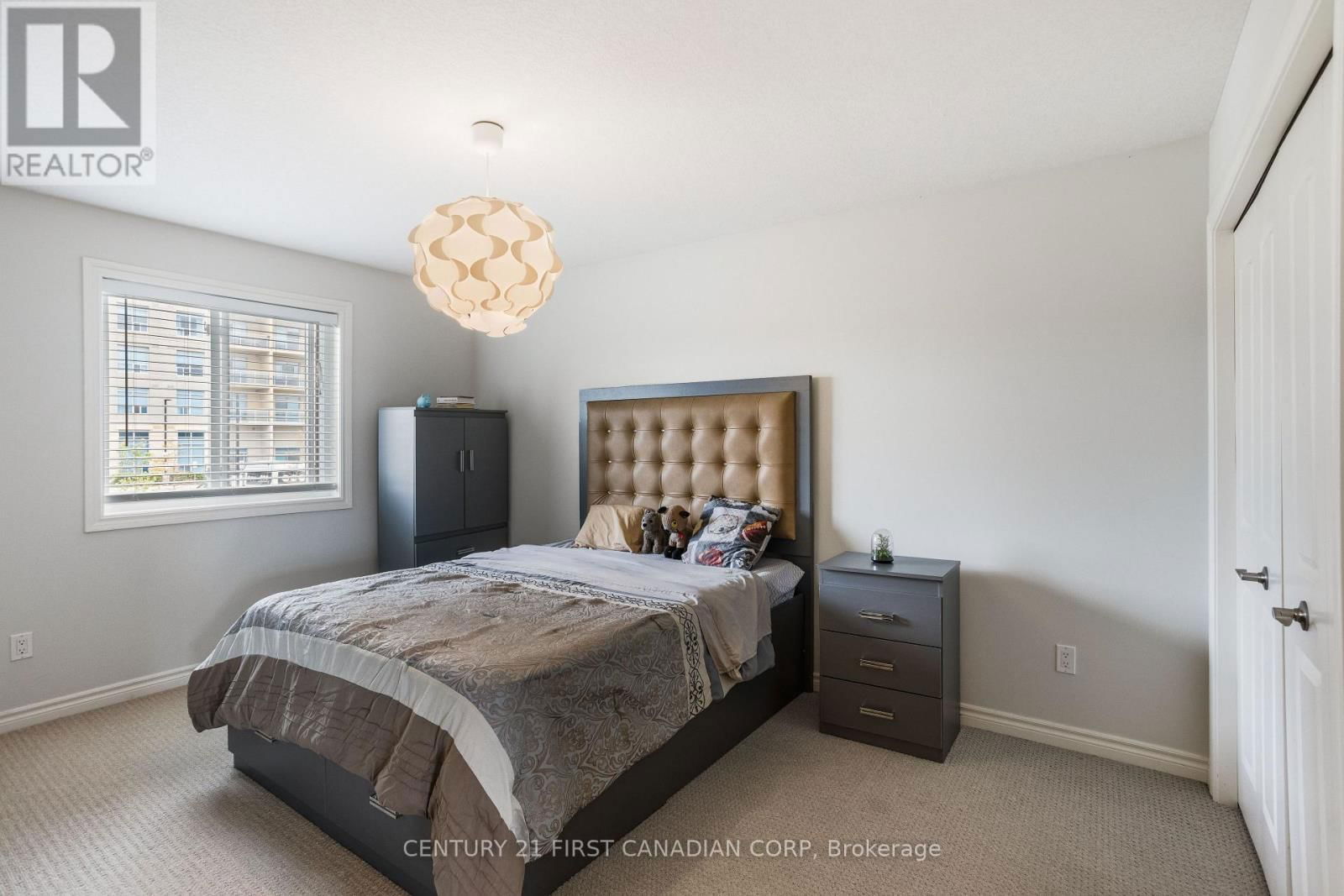 6621 NAVIN CRESCENT Image 30