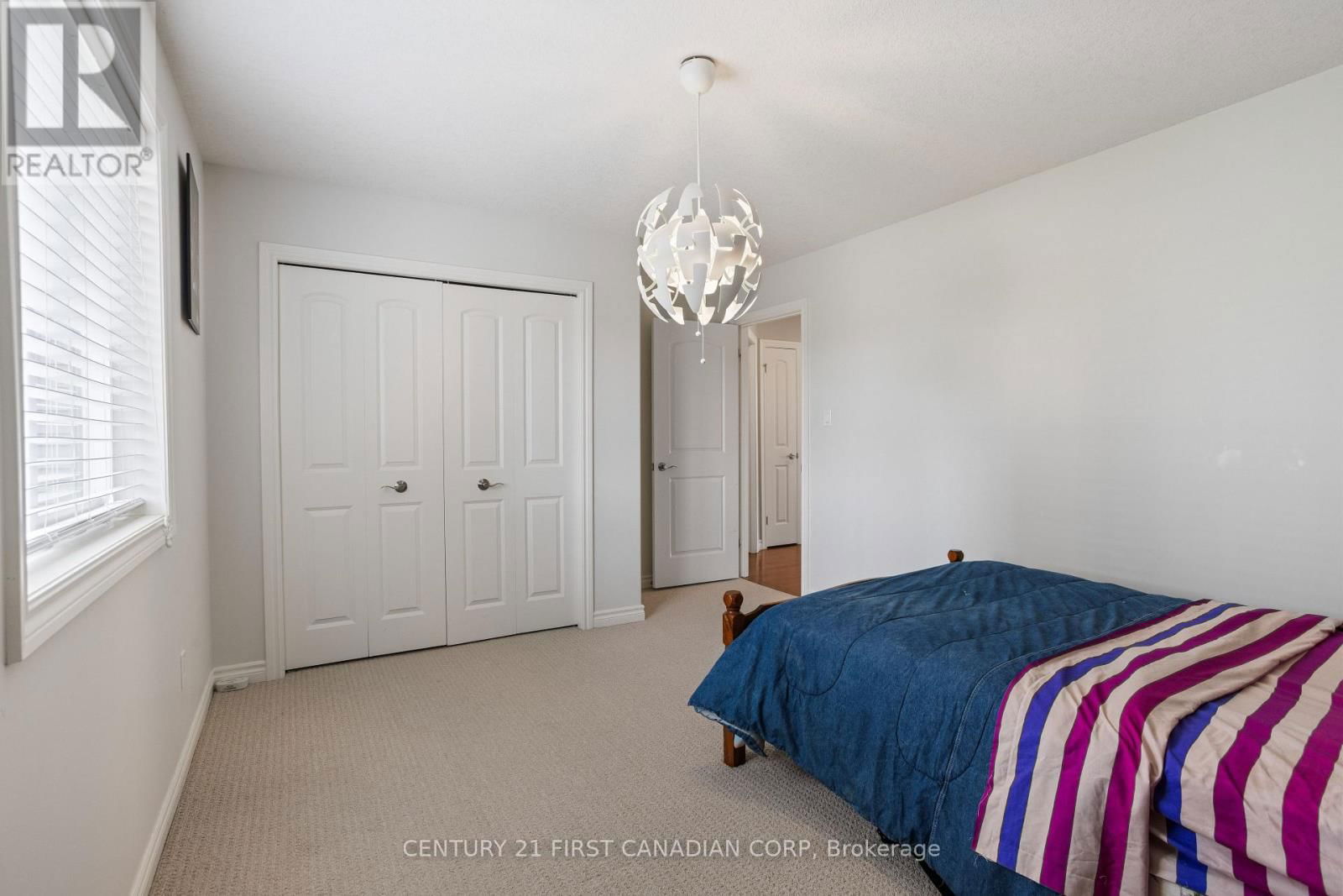 6621 NAVIN CRESCENT Image 32