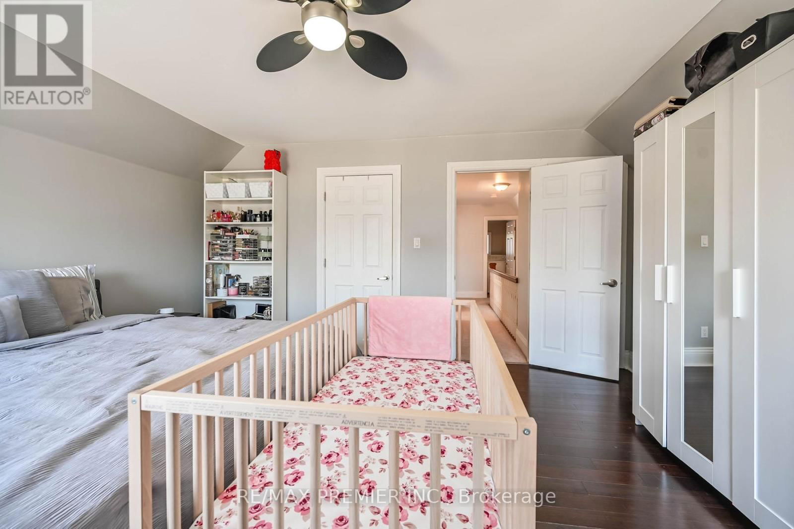 53 DOUGLAS AVENUE Image 10