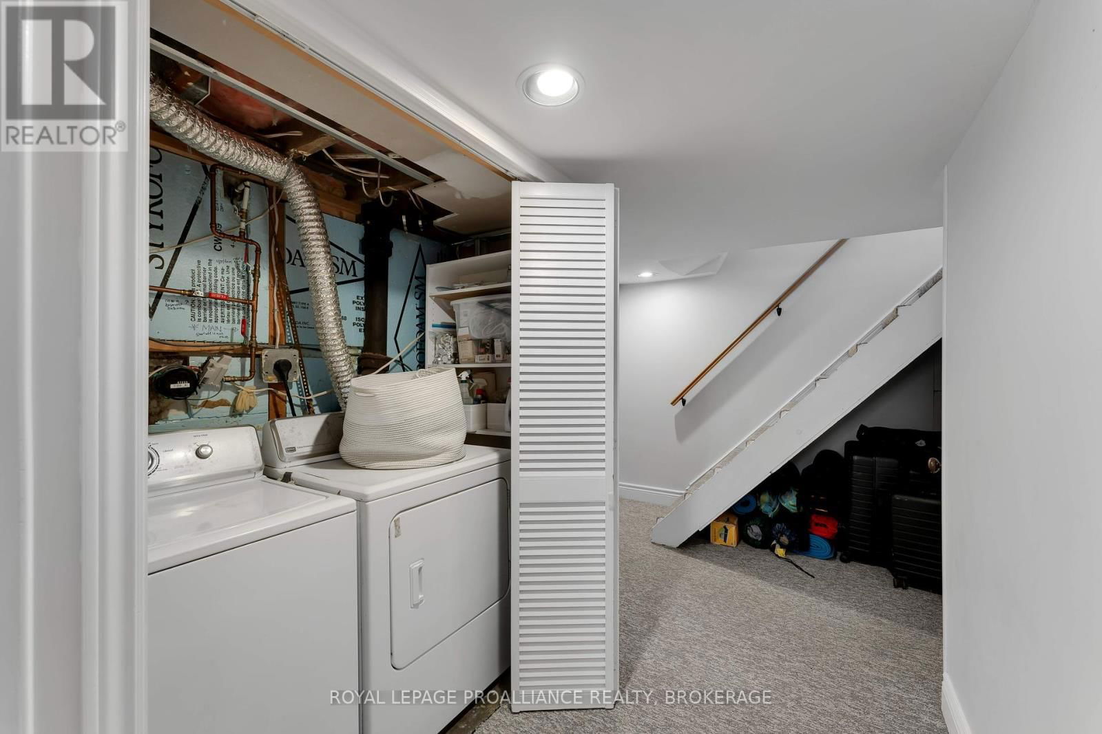295 COLLEGE STREET Image 18