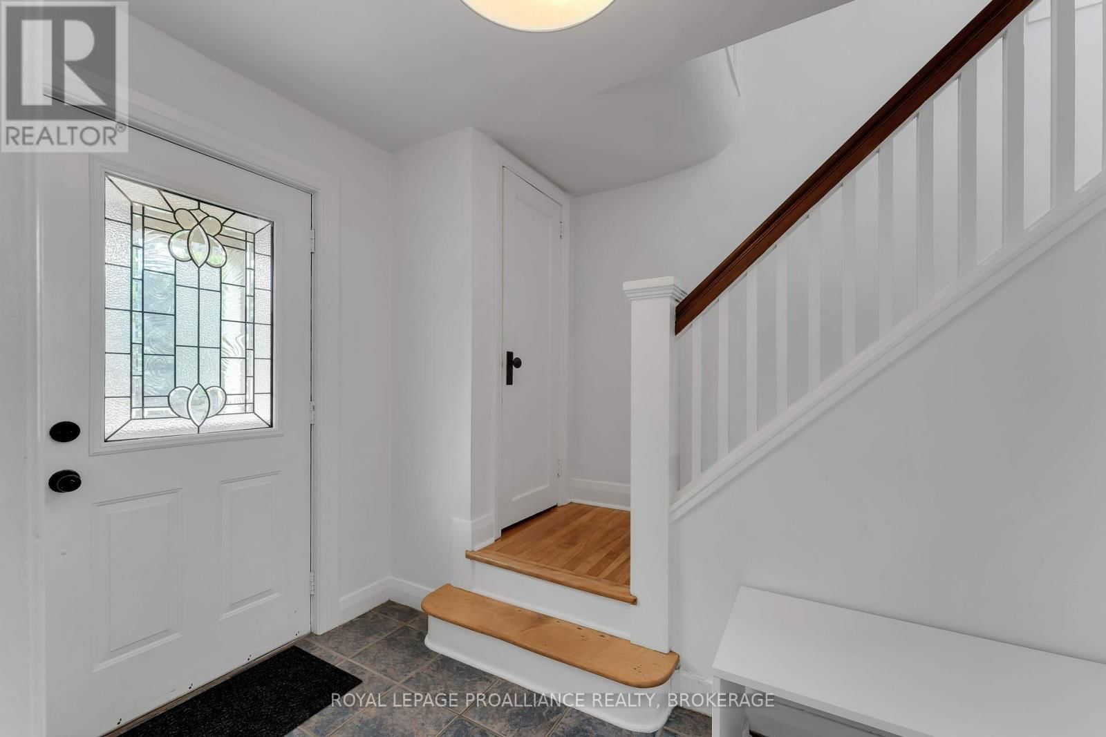 295 COLLEGE STREET Image 7