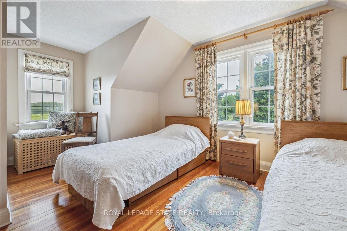 179 NIAGARA STREET Image 25