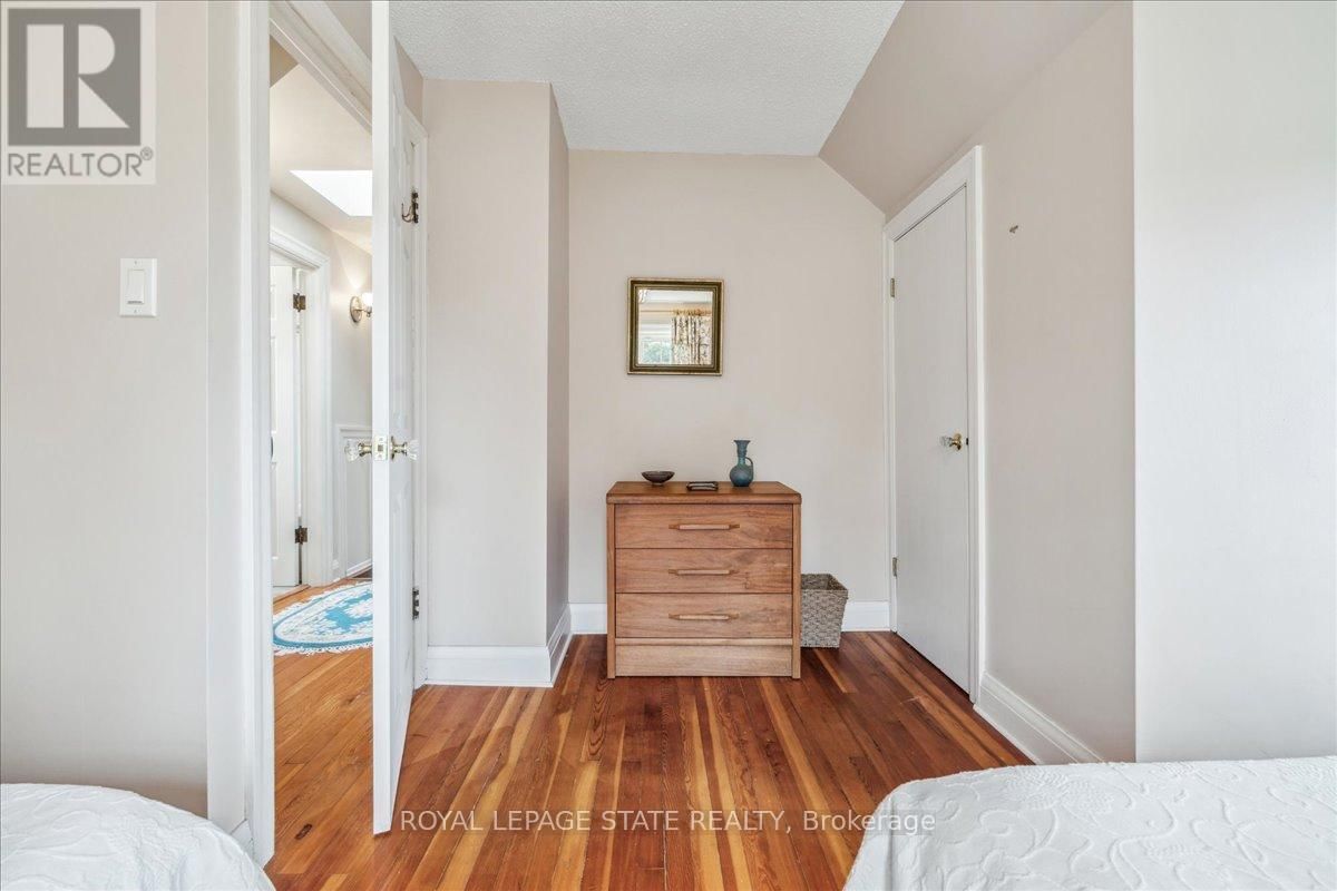 179 NIAGARA STREET Image 26