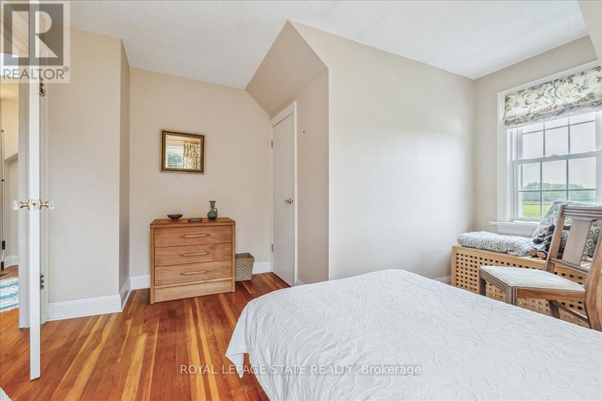 179 NIAGARA STREET Image 27