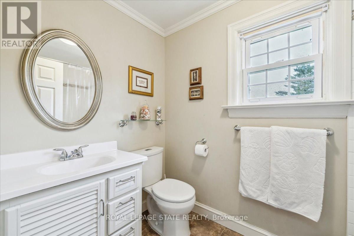 179 NIAGARA STREET Image 28