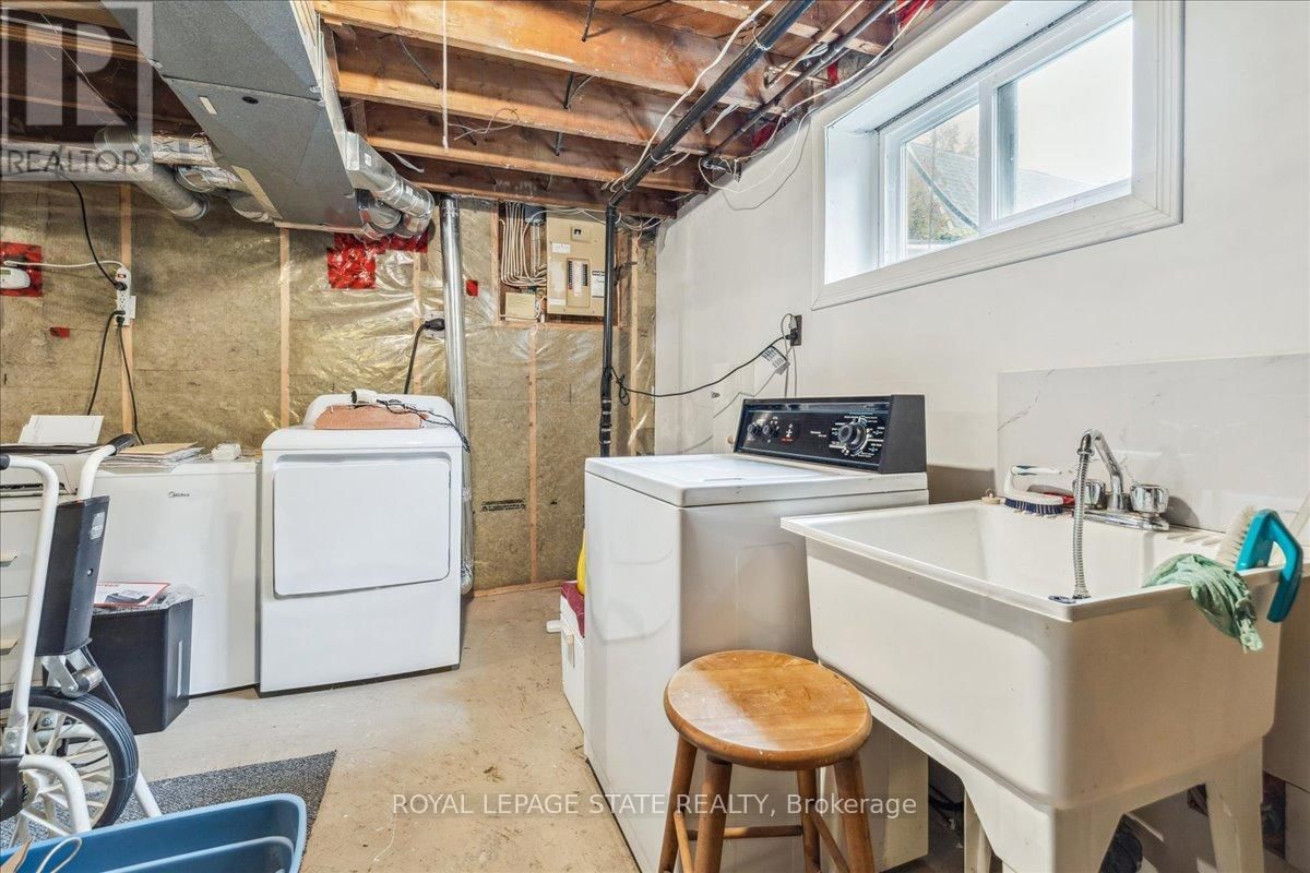 179 NIAGARA STREET Image 33