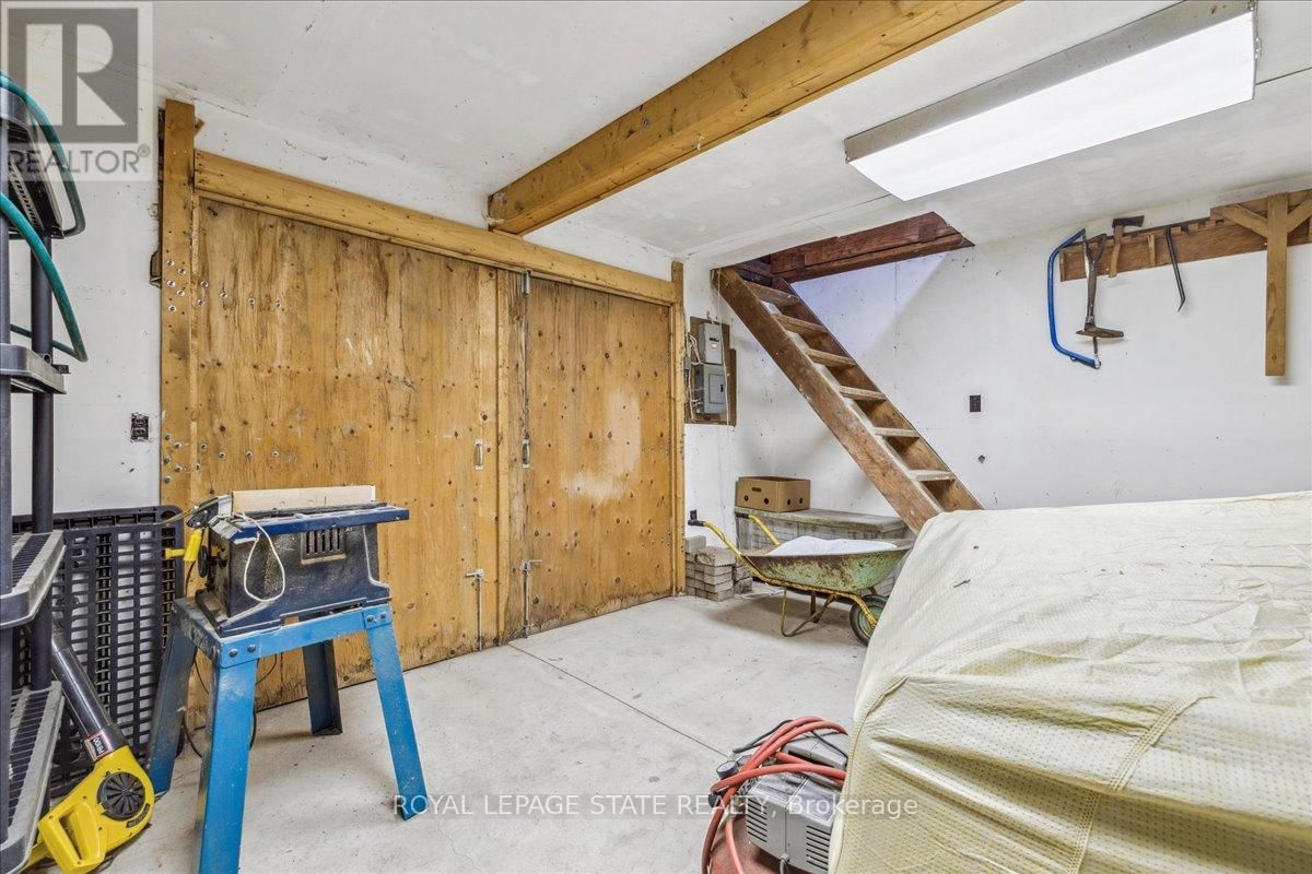 179 NIAGARA STREET Image 37