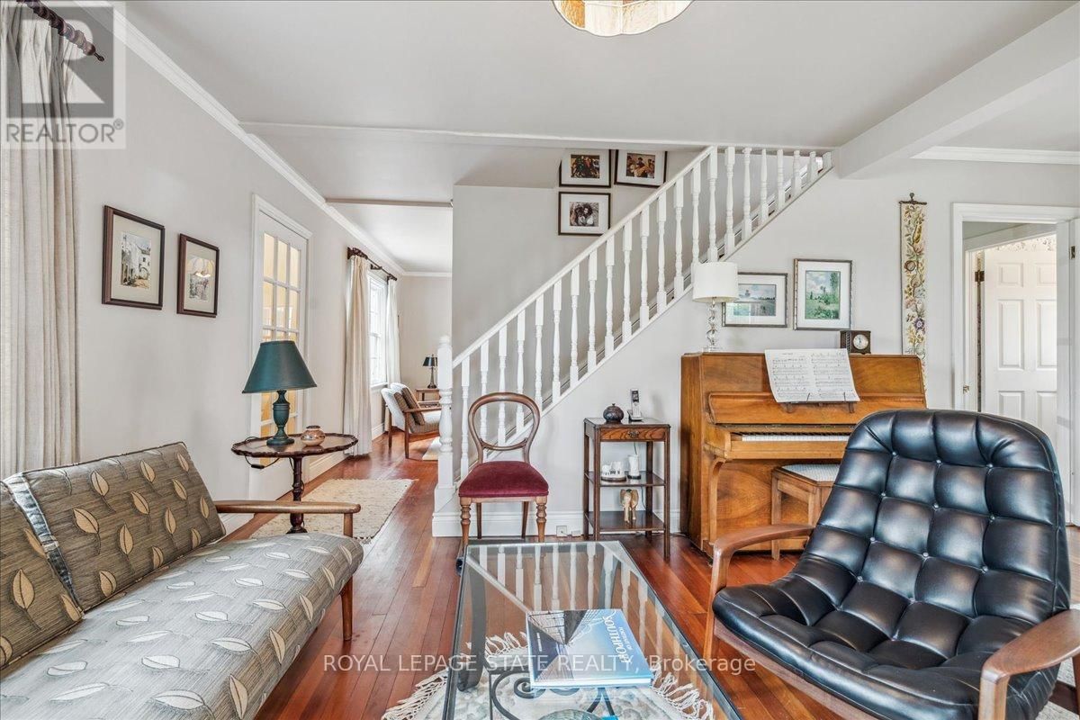 179 NIAGARA STREET Image 6