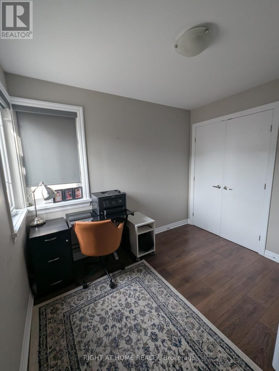 1 - 307 PICTON AVENUE Image 11