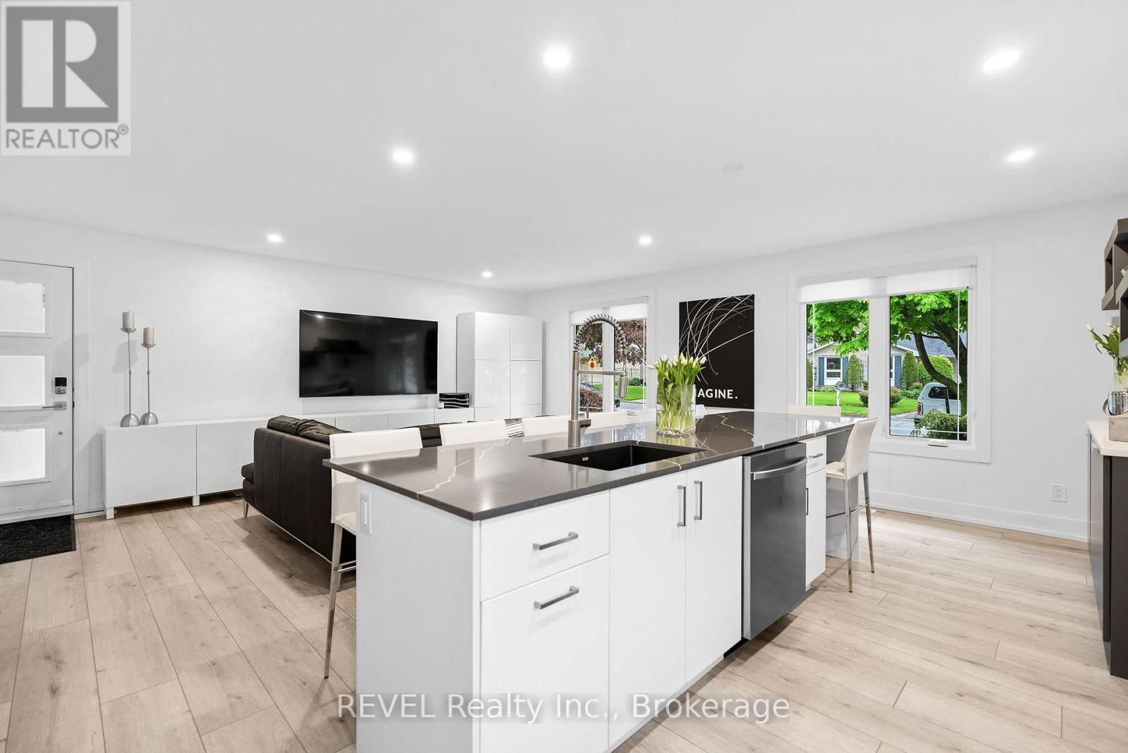 10 BELAIR DRIVE Image 15