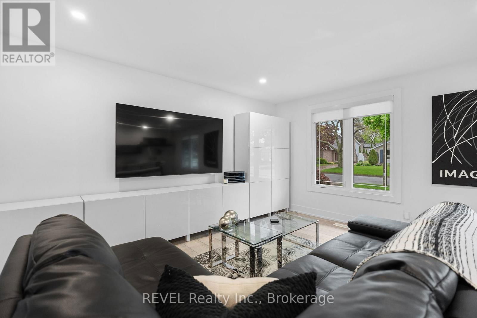 10 BELAIR DRIVE Image 18