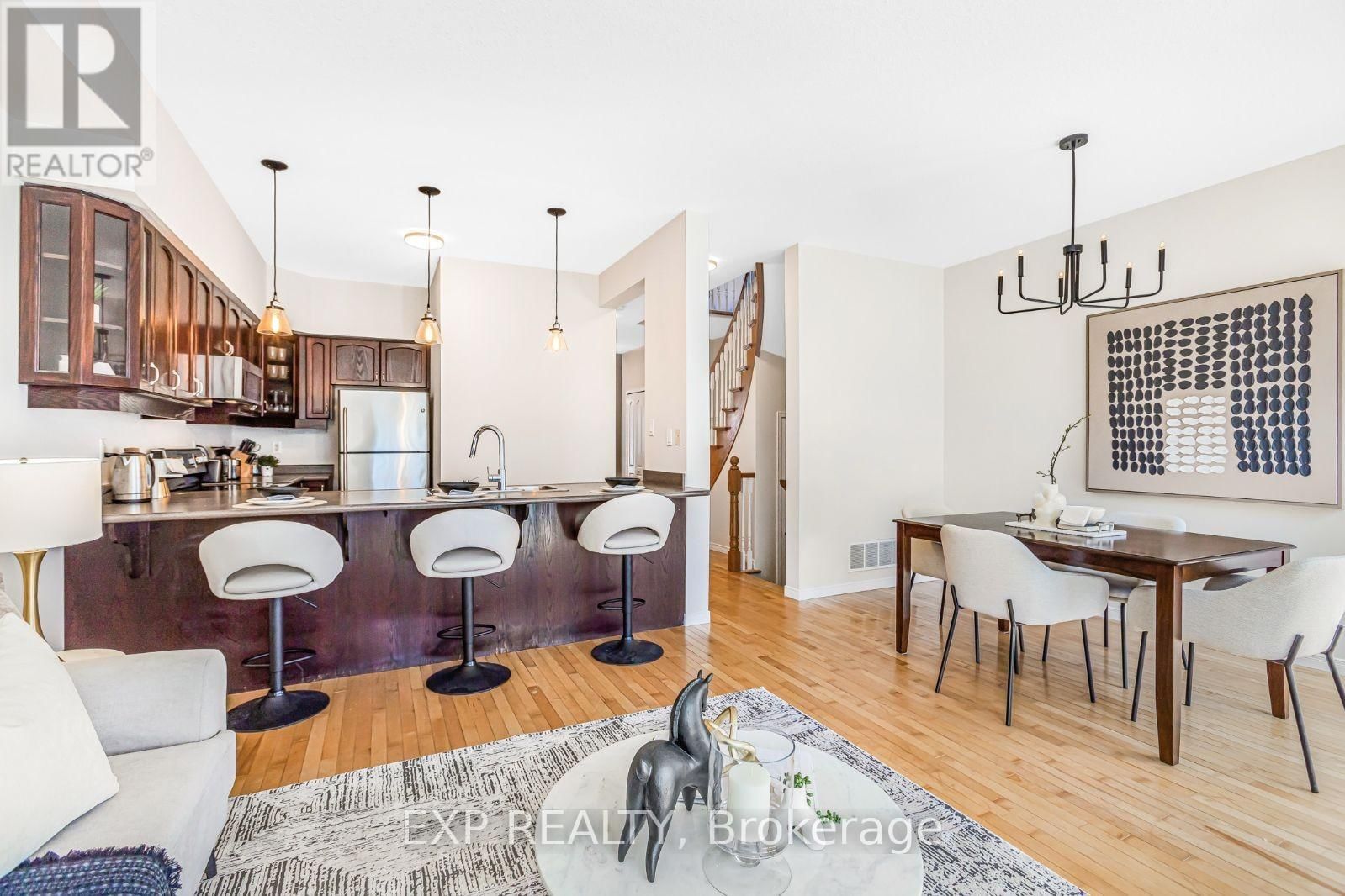 10 - 81 VALRIDGE DRIVE Image 7