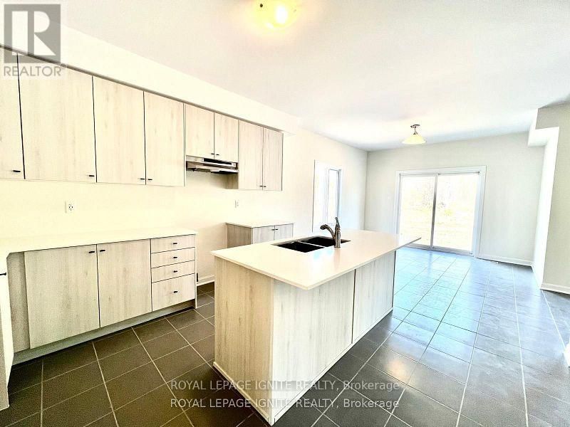 126 GILDERSLEEVE BOULEVARD Image 9